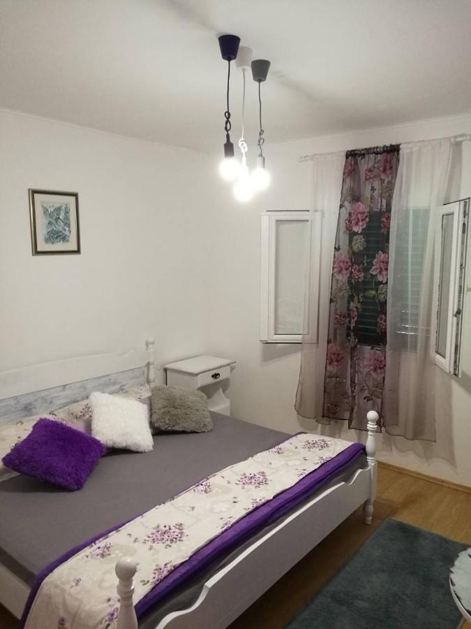 Seaside House For Families With Children Cove Tvrdni Dolac, Hvar - 2057 Gdinj المظهر الخارجي الصورة